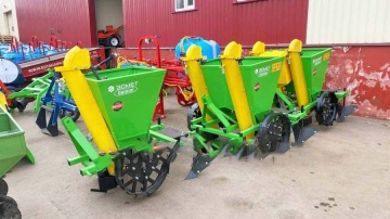 Картофелесажалка Bomet | Бомет S-239 с бачком для удобрений (62,5-67,5 см)
